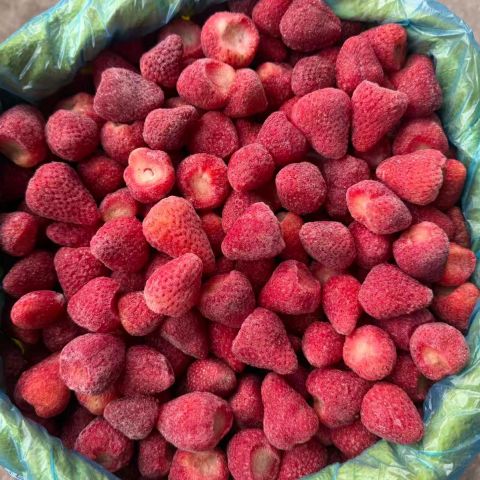 Frozen strawberry – China — image 1